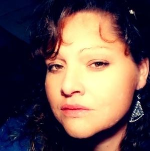 Meet your Posher, Bobbie